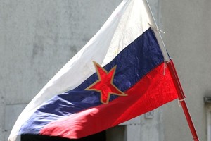 SDS o rdeči zvezdi na državni proslavi: Simbol agresorske vojske in totalitarnega komunističnega režima