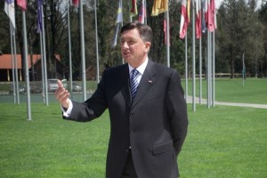 Pahor za spremembe volilnega sistema: preferenčni glas in dvig volilnega praga