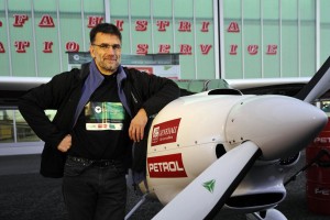 Matevž Lenarčič preletel 3700 kilometrov Tihega oceana