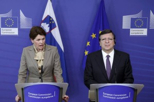 Financial Times: Ciper in Slovenija sta si v glavah investitorjev zelo blizu