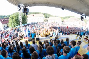 V Stični danes tradicionalni katoliški festival Stična mladih