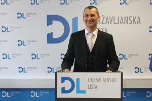 Omerzel za zdaj še brez dogovora za srečanja v poslanskih skupinah