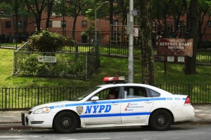 Newyorška policija v lovu na ulične tolpe izvedla invazijo na Harlem