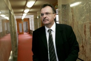 Tanko o imenovanju nadzornikov STA: Vlada se ubada predvsem s kadrovanjem