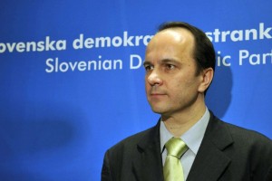Grims: Komisija o brezplačnikih orodje zastraševanja