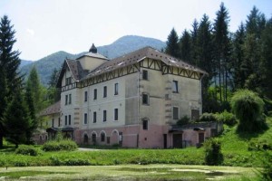 Ruski denar za propadajoči koroški hotel