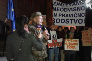 Dežman: Zdravljenje od komunizma in od alkoholizma terja dolgo pot in mnogo časa