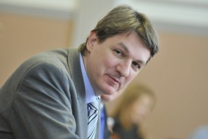 Šušteršič: Neenotnost glede vnosa fiskalnega pravila v ustavo slaba novica