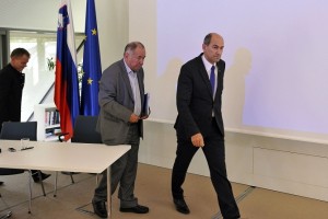 Janša se bo po napovedih na Dob podal s somišljeniki v petek ob 16. uri 