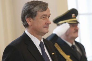 Častna straža, rezidenca, brunarica in druge ugodnosti za predsednika Türka