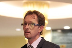 Virant: Poslanec Simčič naj sporno spričevalo pokaže javnosti