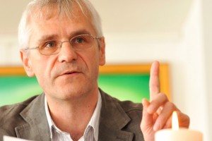 Civilna družba za pravično Slovenijo: Reševanje bank na ramenih davkoplačevalcev