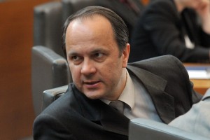 Grims: Slovenija postaja ideološki eksot, ki se ji ostali čedalje bolj na glas smejejo
