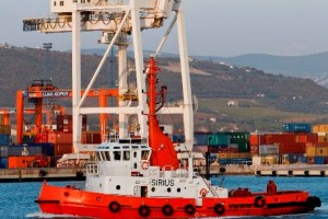 Kdo so »gazde«, ki dobivajo posle v Luki Koper?