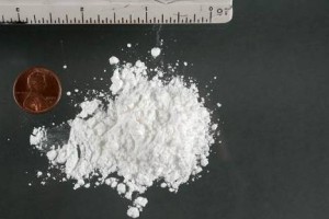 Osmerici obtoženih trgovine z drogami skupaj 38 let in štiri mesece zapora 