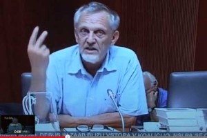 Sprenevedanje in laž Matjaža Hanžka (VIDEO)
