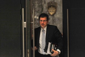 Möderndorfer: Na torkovi izredni seji DZ ne bo prišlo do glasovanja o fiskalnem pravilu