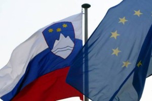Bruselj Sloveniji napoveduje rast, primanjkljaj še previsok