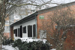 Kučanu pokradli žlebove s hiše v Murglah