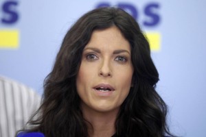 Irglova bo zaradi suma uničenja arhivskega gradiva ovadila nekdanjega šefa SDV Eržena