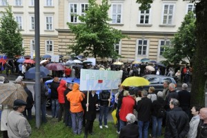 Nekatere udeležence slovesnosti ob 25-obletnici JBTZ na Roški popisala policija