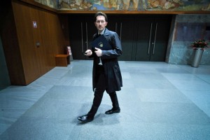 Virant zapustil sejo vlade o kandidatih za evropskega komisarja: Pri tej farsi ne bom sodeloval