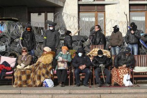 Na vzhodu Ukrajine proruski protestniki zasedli sedeža varnostnih služb