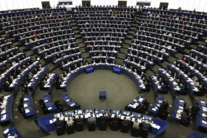 Anketa: SDS s tremi evroposlanci, NSi+SLS z dvema