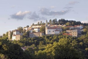Po nepremičninah v Sloveniji manj povprašujejo Britanci, več pa Rusi