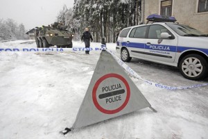 Med vremensko ujmo kar 41.883 klicev na številko 112