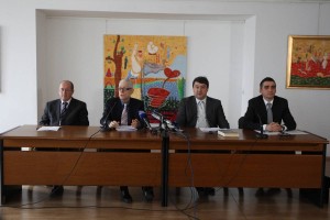 Zbor za republiko o »protipravnem ravnanju« protikorupcijske komisije
