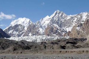Alpinista Holc in Mežnar imata še kakšen teden dni možnosti za preživetje