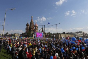 Na prvomajskem shodu v Moskvi več kot 100.000 ljudi