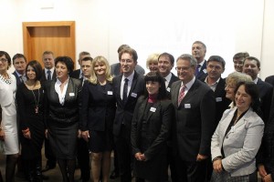 Na Virantovi listi ex-kandidati Zares in LDS ter ženi Pezdirja in Šušteršiča