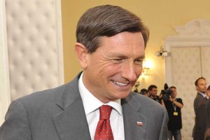 Pahor se sestaja s strankami, večina jih je za čim prejšnje volitve