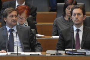 Erjavec zunanji minister, Virant notranji ...