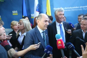 Anketa Mediane: Tudi na parlamentarnih volitvah bi prepričljivo zmagala SDS