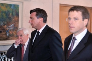 Kučan ni imel odgovora, ali obstaja rešitev za levico