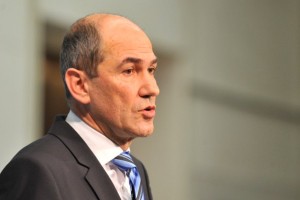 Janša: Hvala za pozne pohvale naših ukrepov