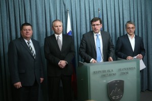 Koalicija: Referenduma o arhivih zagotovo ne bo na dan evropskih volitev
