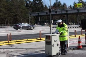 Vlada bi znižala kazni za blažje prometne prekrške; bogatejši bi plačali več