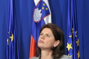 Bratuškova brani drago zadolževanje: Sami odločamo, na kakšen način bomo reševali svoje težave