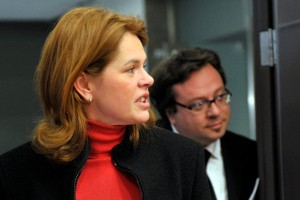 Ali je Bratuškova plagiatorka bo univerza razkrila »čez tri mesece do pol leta«