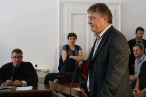Janeza Zemljariča ni bilo na sodišče v tožbi zoper Romana Leljaka