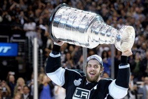 Slavje v Los Angelesu, žalost v New Yorku: Kopitar znova osvojil Stanleyjev pokal