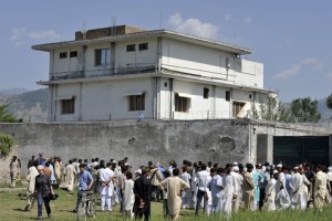 Pakistanci rušijo bin Ladnov zadnji dom