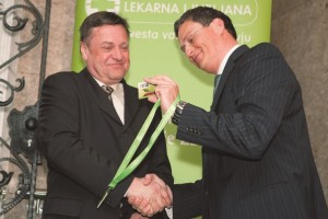 Dakićeva in Čerin ščitita Jakliča in prikrivata mnenje protikorupcijske komisije