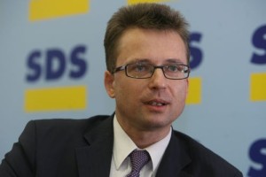Černač: Pasivizacija volilnega telesa