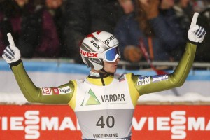 Kranjec zmagovalec v Vikersundu, Prevc in Tepeš skupaj peta