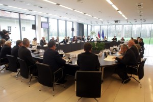 Janez Juhant: V Sloveniji govorimo drug čez drugega in mimo drugega